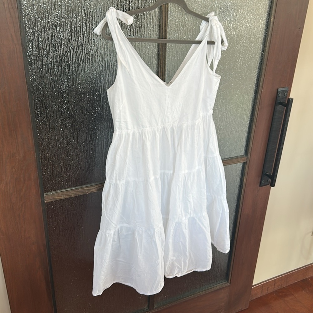 Peter Som 
White Tiered Dress size 10 - Picture 6 of 10